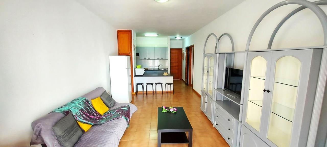 Los Cristianos Apartment, 1 Bedroom Wifi Free & Big Terrace Bagian luar foto